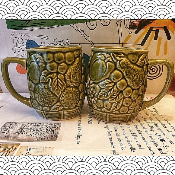 MCM Vintage Avocado Coffee Mugs Set - Picture 1 of 8